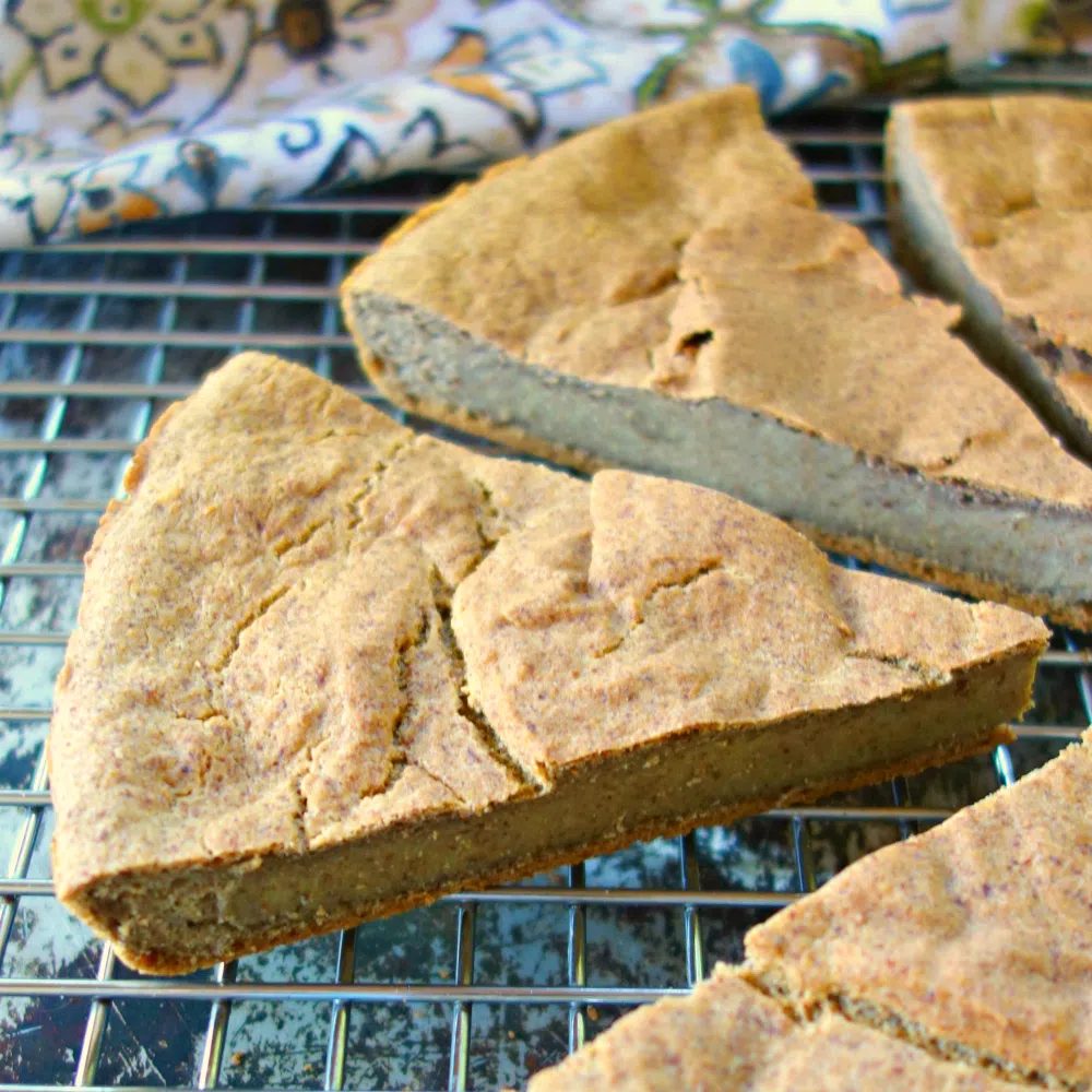2 Ingredient Lentil Flax Bread (High Protein, Grain-Free)