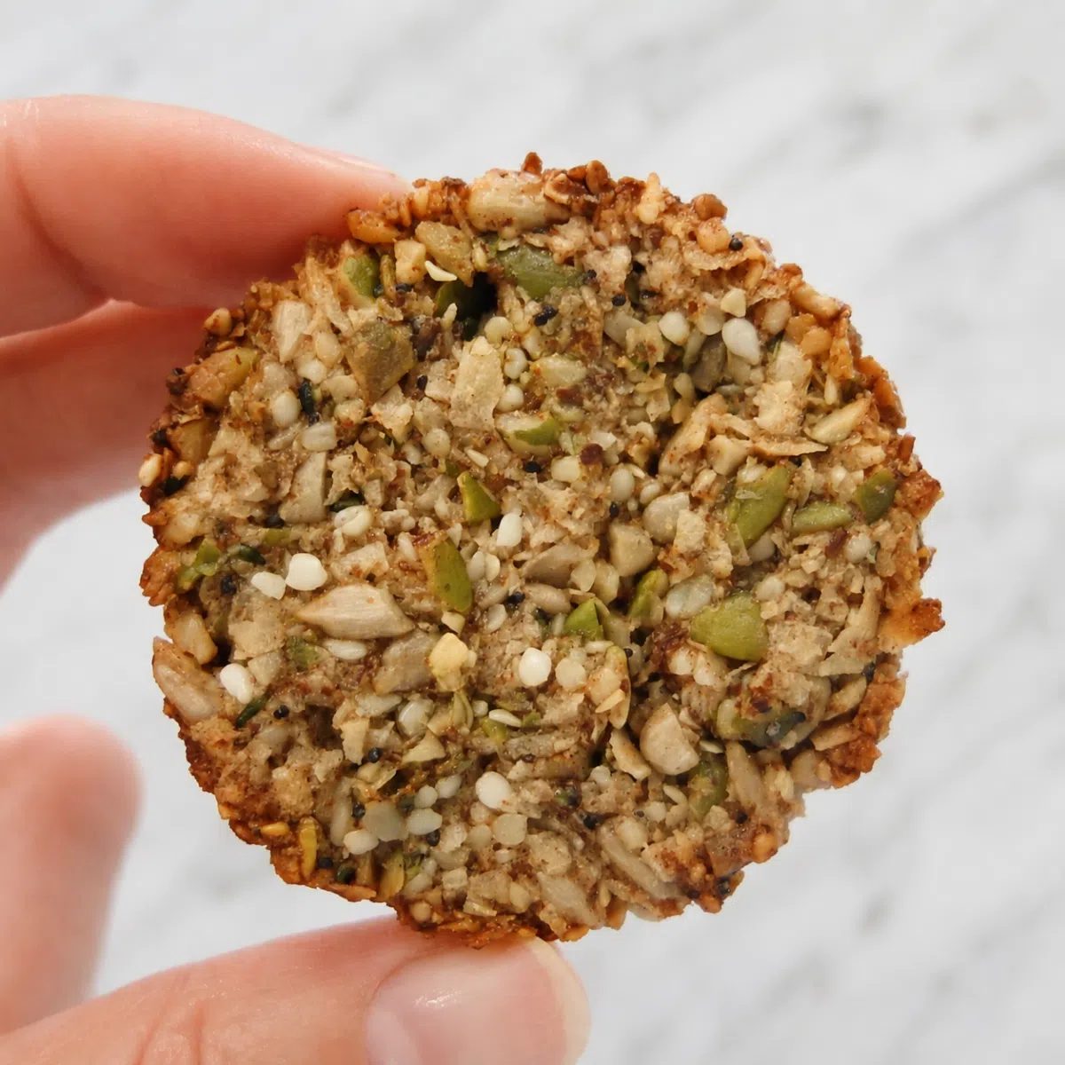 single handheld seed cookie