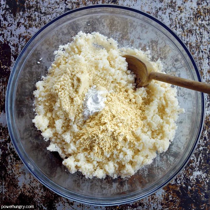 Ingredients for frain-free and vegan cauliflower biscuits