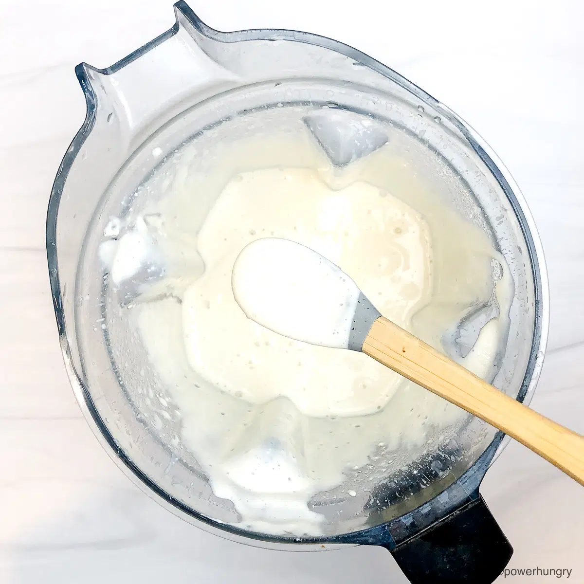 blended wet ingredients in blender