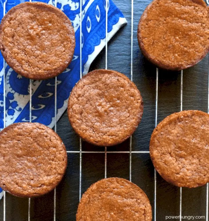 Vegan Grain-Free Gingerbread Cakes (Oil-free)