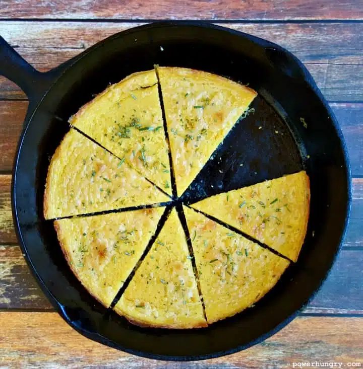 2-Ingredient Socca (Chickpea Flour Flatbread) – Crispy, Gluten-Free & Vegan