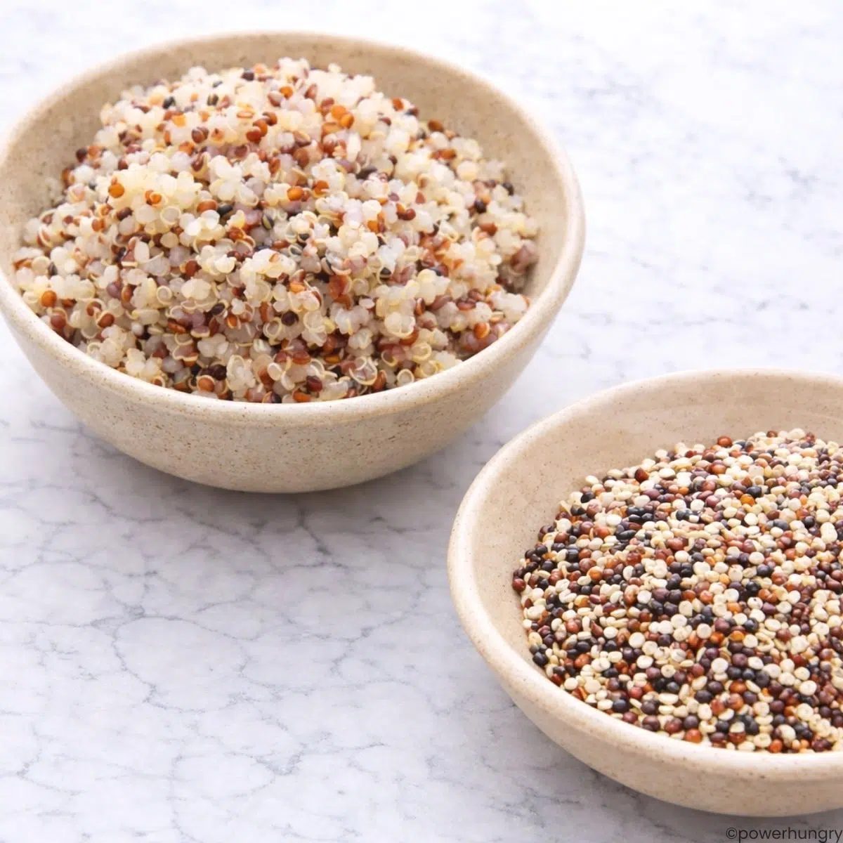 bowl of cooked quinoa and raw quinoa