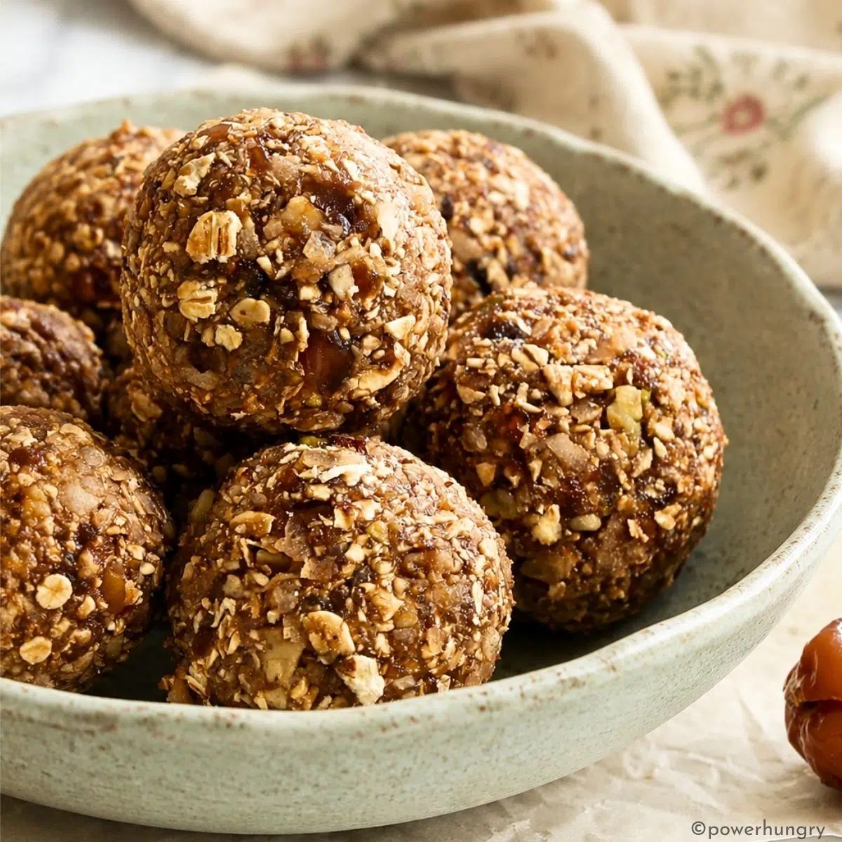 Gingerbread Energy Balls (No-Bake, Vegan, Gluten-Free)