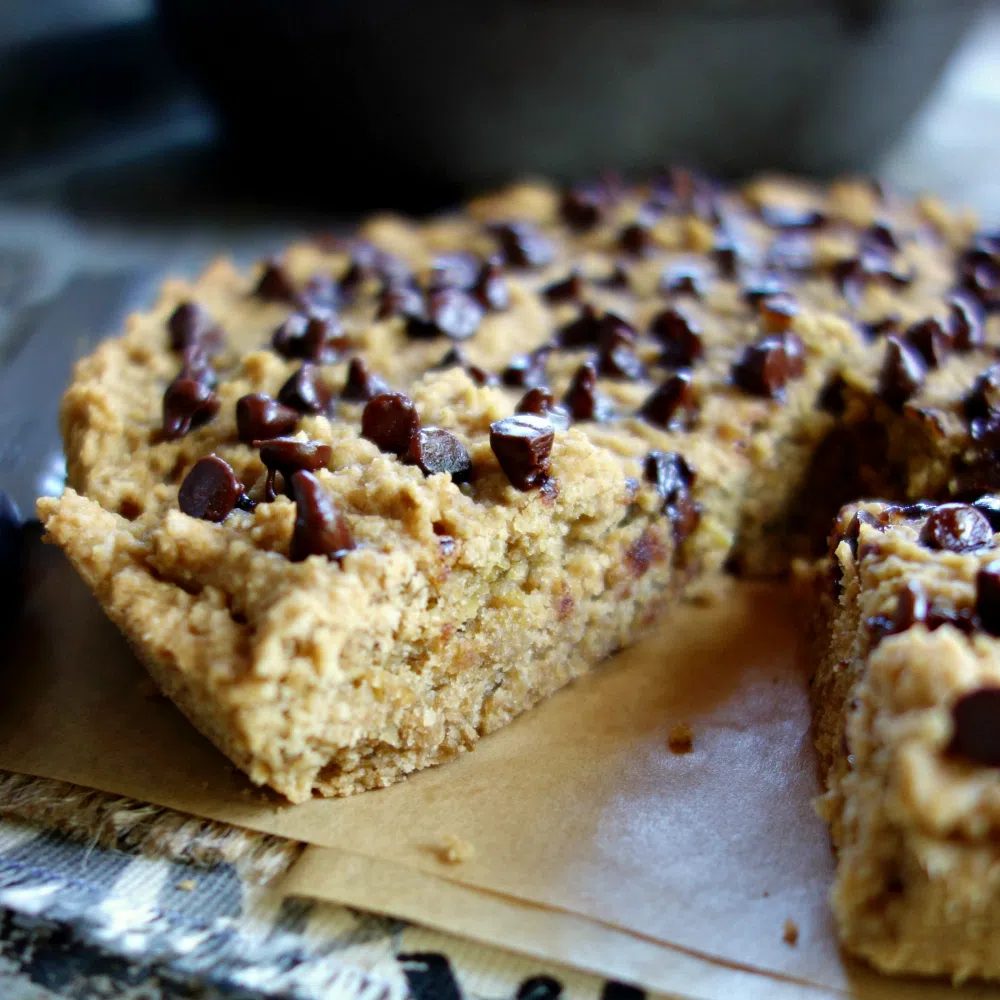Vegan Chocolate Chip Skillet Cookie (Oil-free, GF)