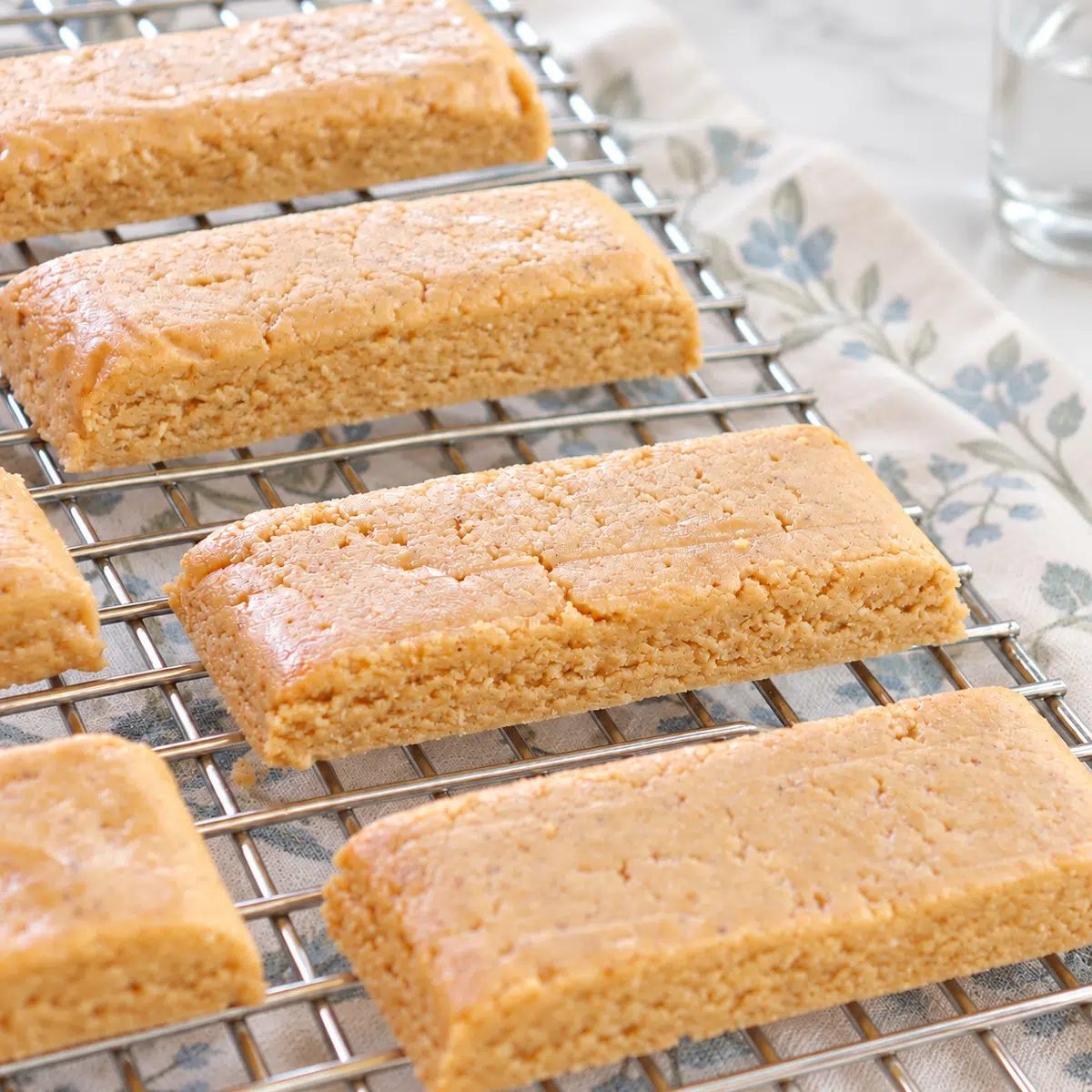 No-Bake Tahini Protein Bars