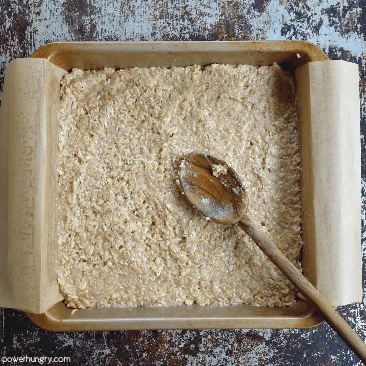 unbaked banana oat almond bars