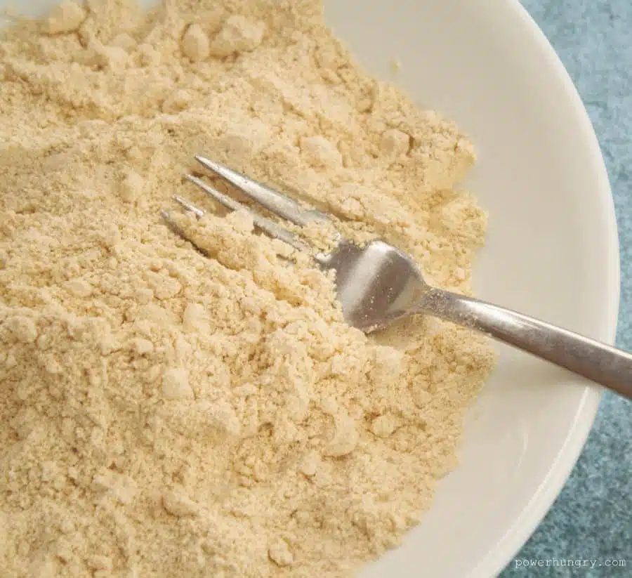 flour with oil