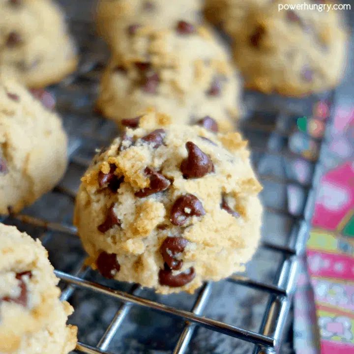 Vegan Almond Flour Chocolate Chip Cookies