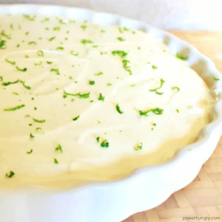 No-bake vegan cashew cream lime pie in a white ceramic dish