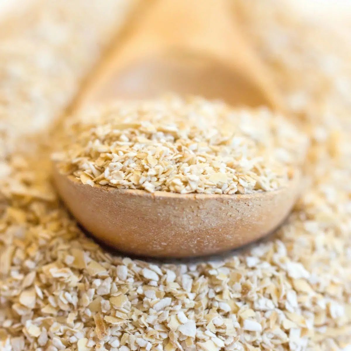 oat bran with a wooden scoop