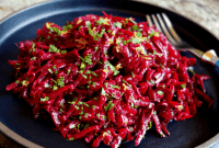 Vibrant 5-Ingredient Vegan Beet Salad with Lemon and Mint