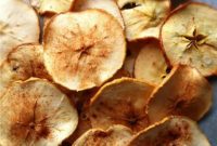 Cinnamon Apple Oven Crisps